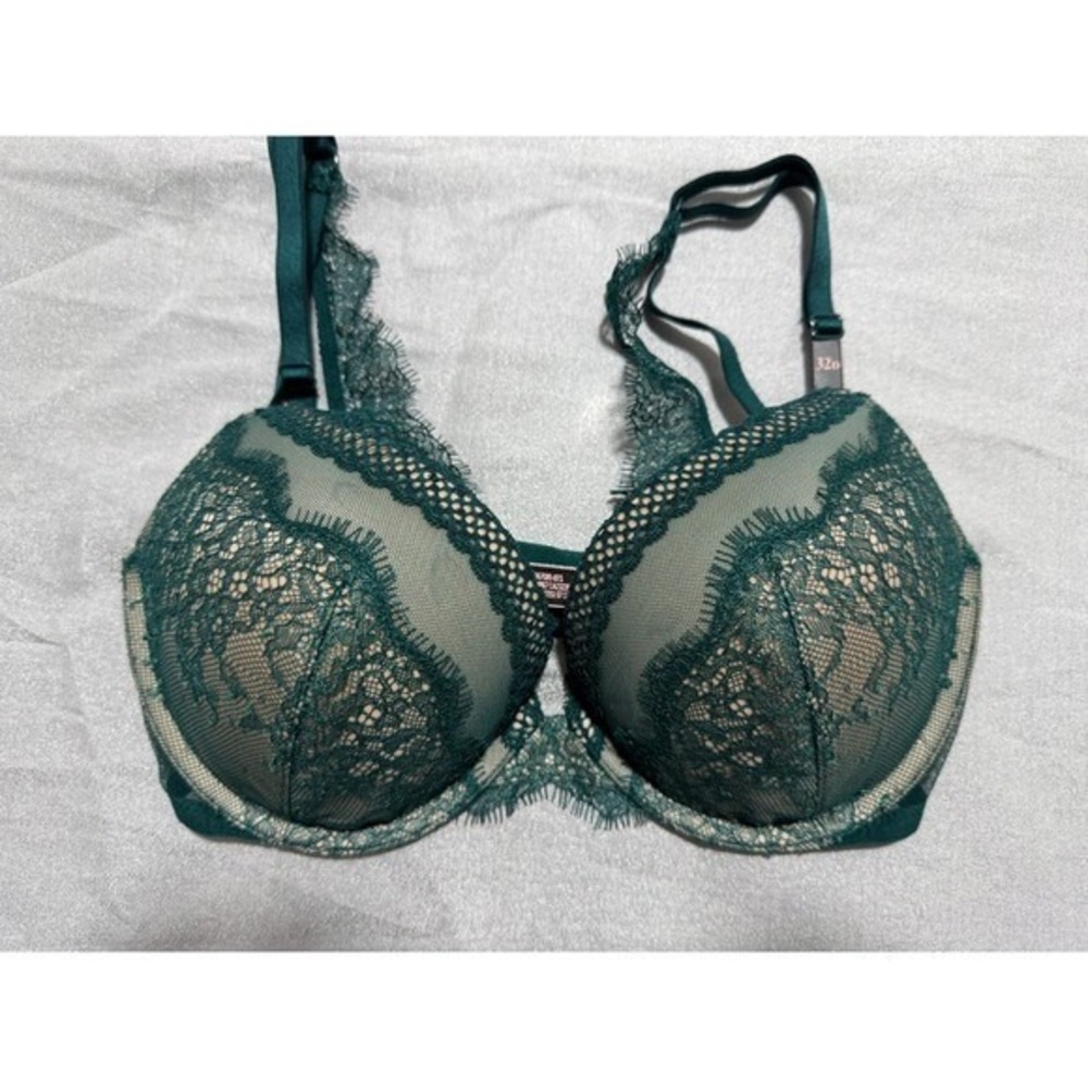 Victoria's Secret Push Up Bra 32D E70 Green Lace Padded Underwire NWT